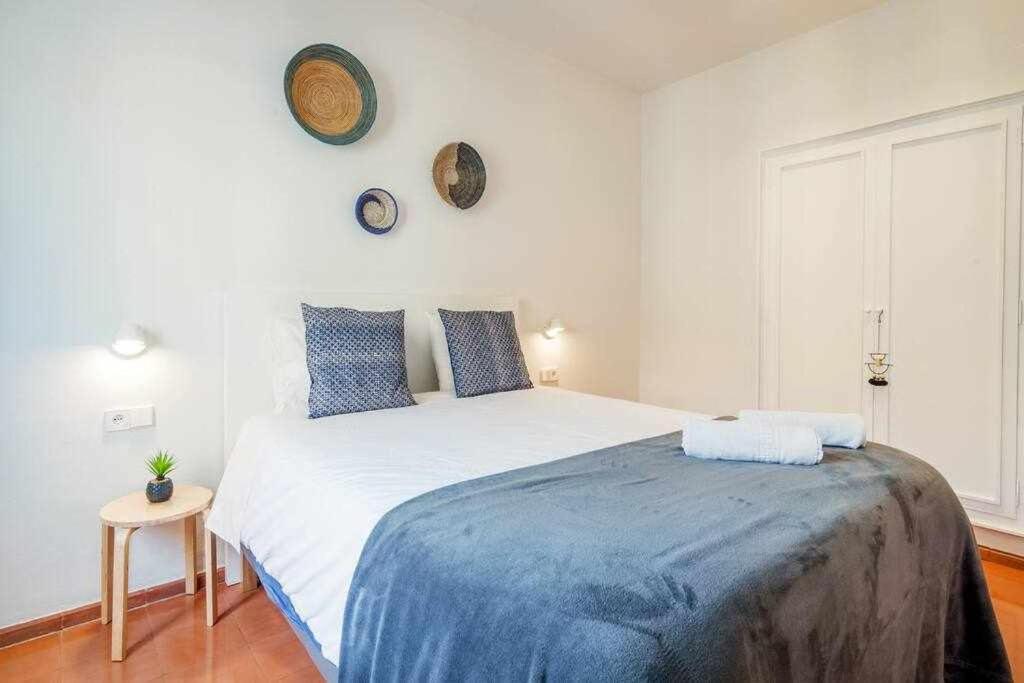 New Top Floor Apt With A Lot Of Light & Aircon Girona Kültér fotó